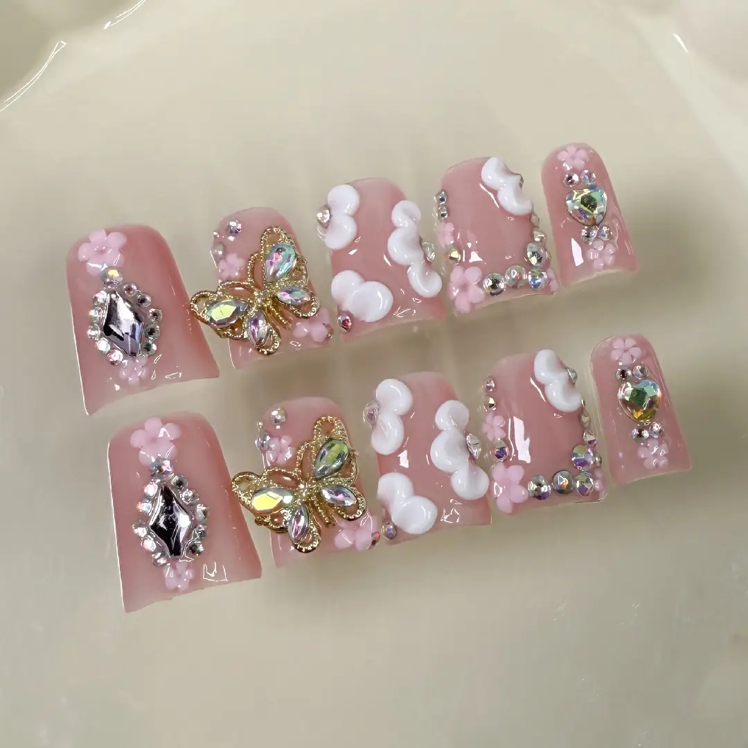 Embroidery Embellishments - 10 قطع من النماذج الفاخرة عالية