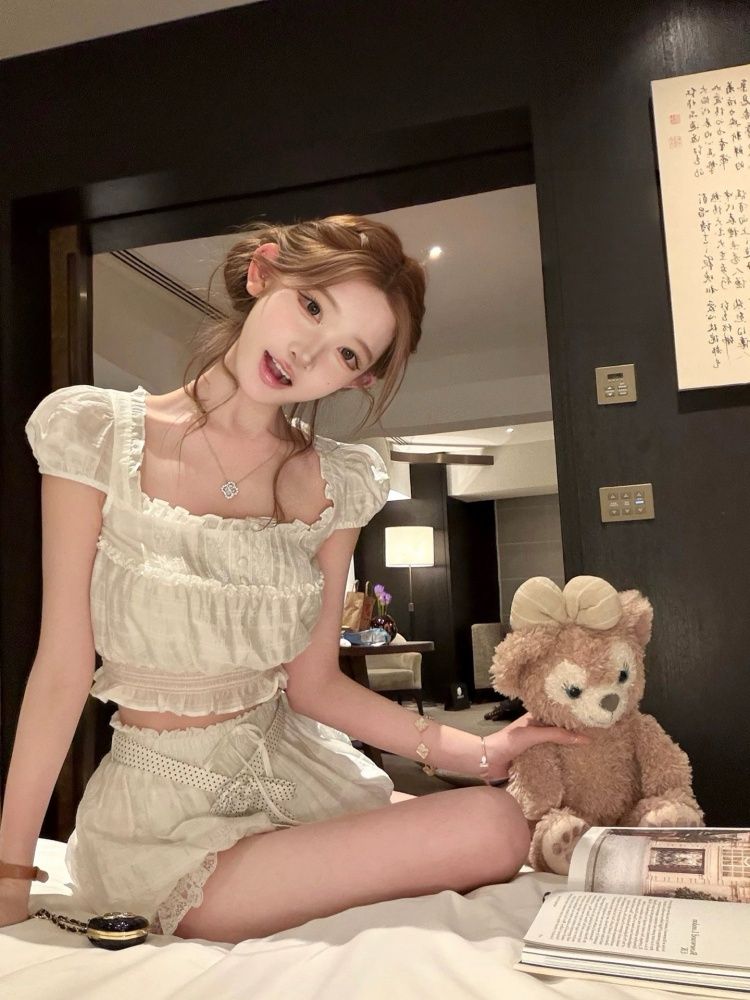 طقم صيفي من قطعتين للنساء بتصم - مراجعة Elastic Lace Trim وسعره