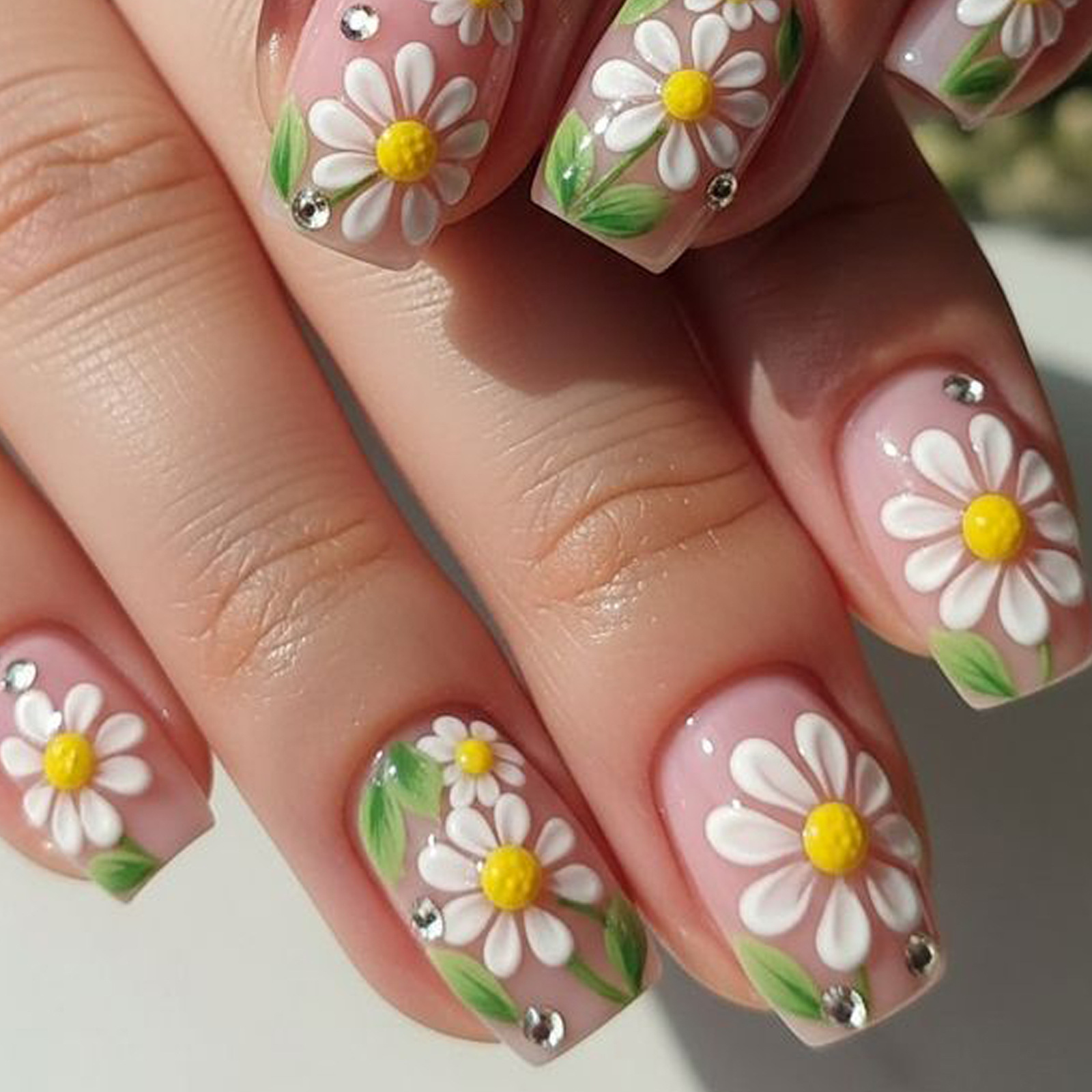 أظافر صناعية قصيرة ومتوسطة الط - مراجعة Embroidery Embellishments وسعره