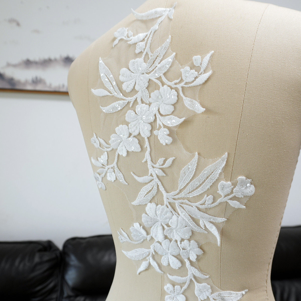 قطع قماش مزينة بالترتر على شكل - مراجعة Craft Embellishment وسعره
